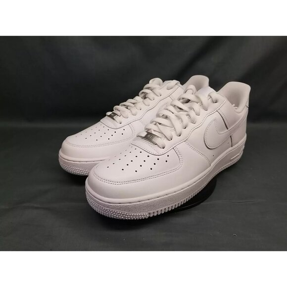 Nike Women's Air Force 1 '07 Fashion Sneaker Triple White Size 10 NEW IN BOX! - Picture 4 of 11